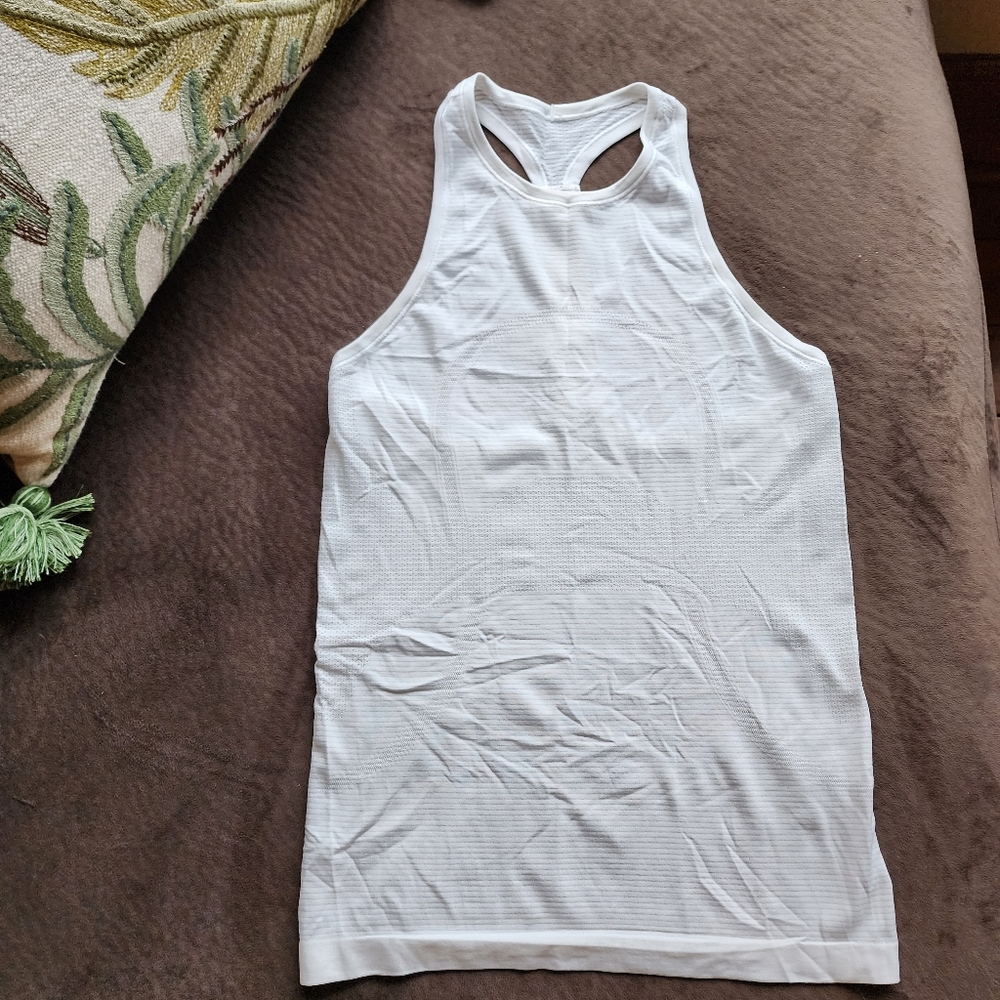 Lululemon Swiftly tank top - Picture 4 of 7